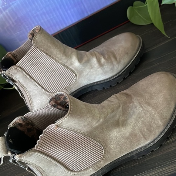 Blowfish gray booties - Picture 6 of 10